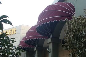 紡織品遮篷 融合功能與美學的戶外庇護者